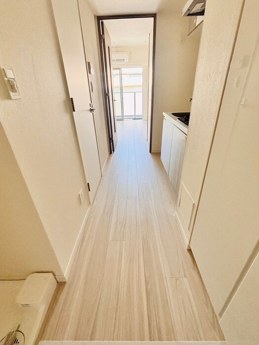 物件内観写真20　(廊下)