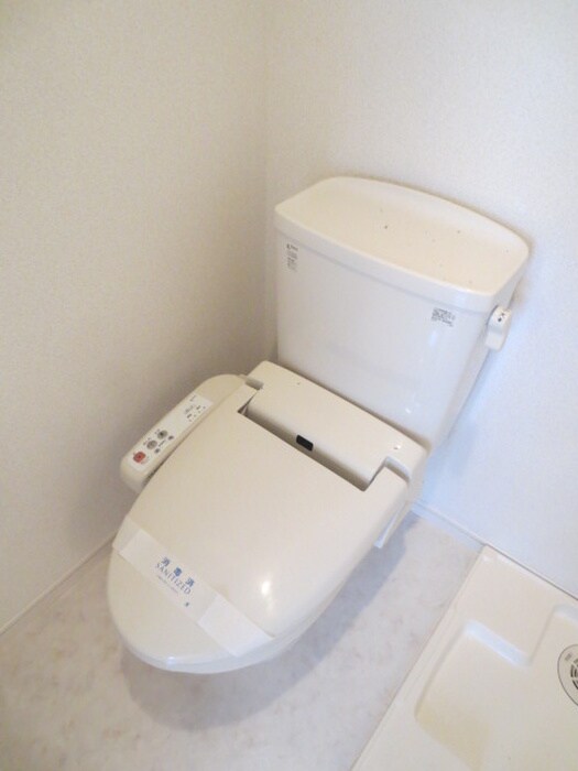 物件内観写真8　(トイレ)