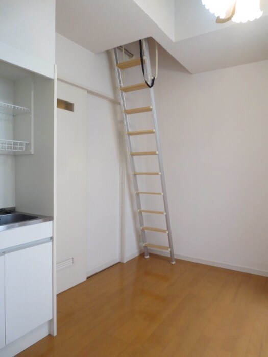 物件内観写真11　(居室)