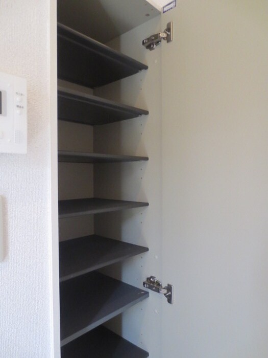 物件内観写真19　(靴箱)