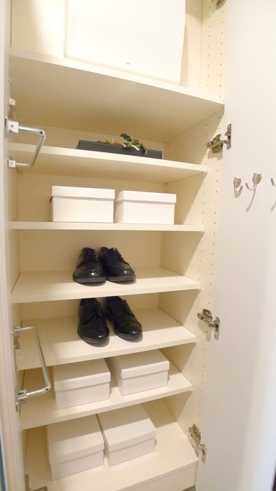物件内観写真18　(靴箱)