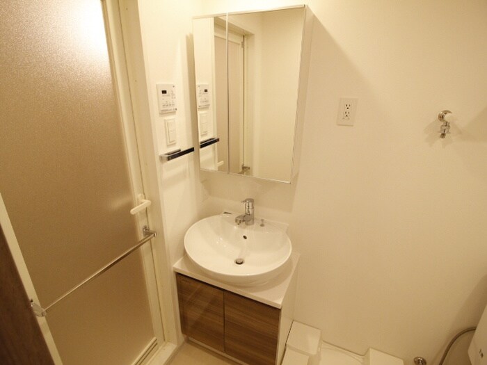物件内観写真11　(洗面)