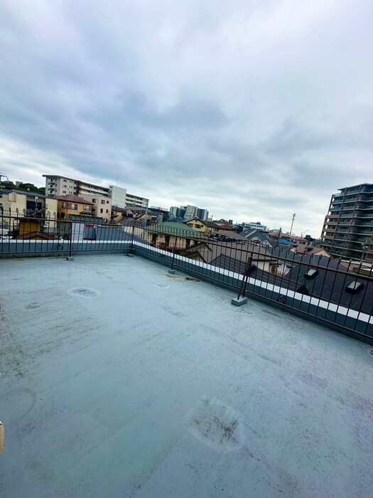 物件内観写真4　(室内からの展望)