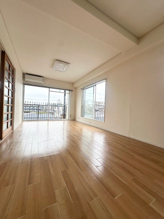 物件内観写真6　(居室)