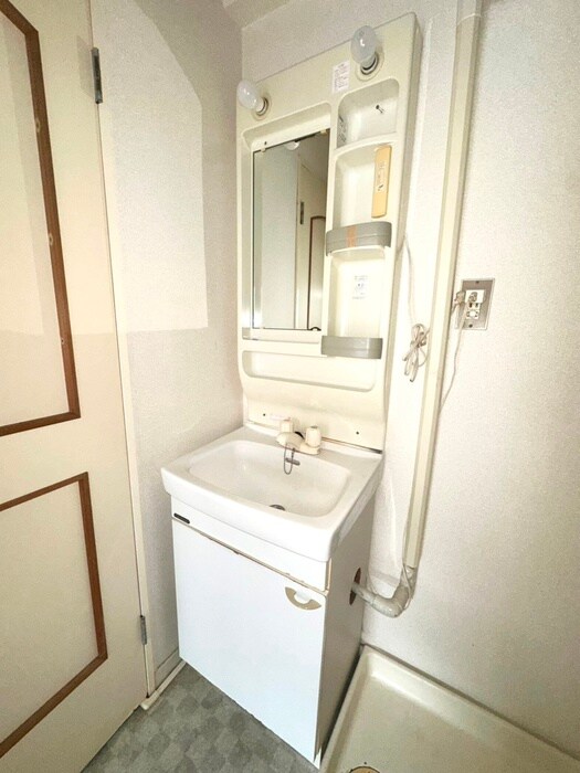 物件内観写真11　(洗面)