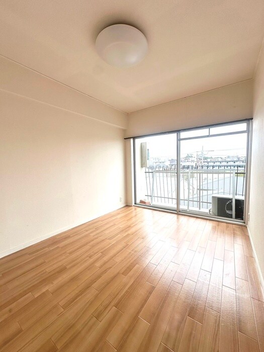 物件内観写真15　(居室)