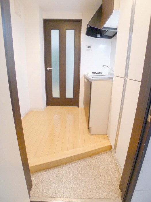 物件内観写真7　(玄関)