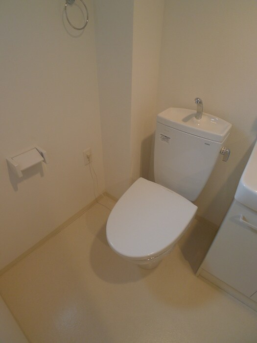 物件内観写真14　(トイレ)