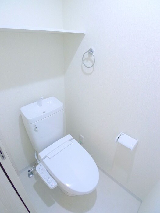 物件内観写真14　(トイレ)