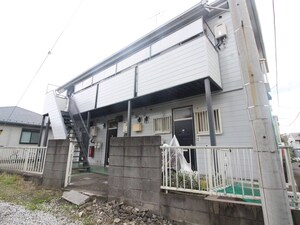 ウッドハウス上鶴間外観写真