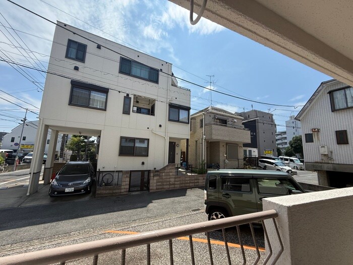 物件内観写真16　(室内からの展望)