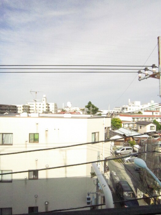 物件内観写真15　(室内からの展望)