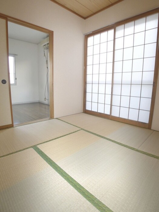 物件内観写真7　(居室)