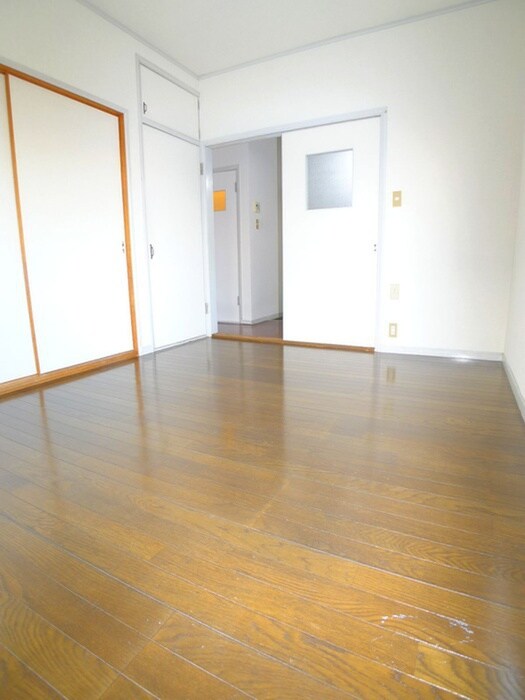 物件内観写真10　(居室)