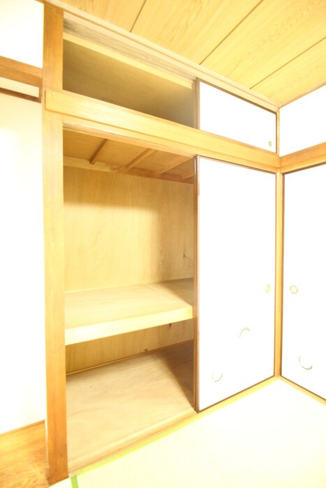 物件内観写真12　(収納)