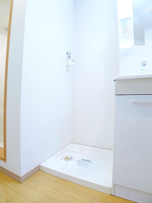 物件内観写真19　(洗濯機置場)