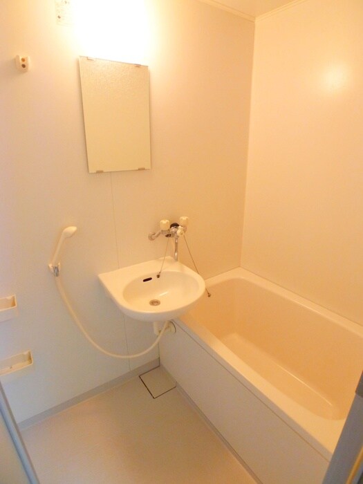 物件内観写真10　(バス／シャワールーム等)