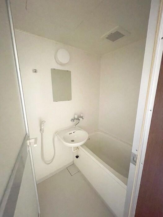 物件内観写真10　(バス／シャワールーム等)