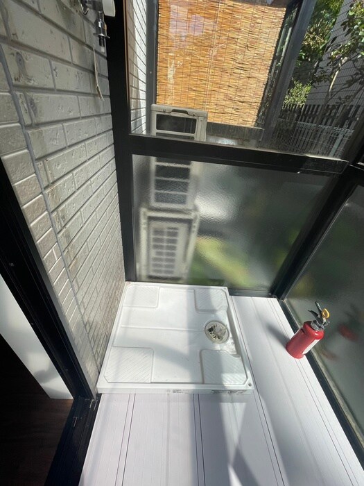 物件内観写真15　(洗濯機置場)