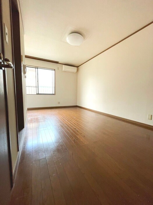 物件内観写真21　(居室)