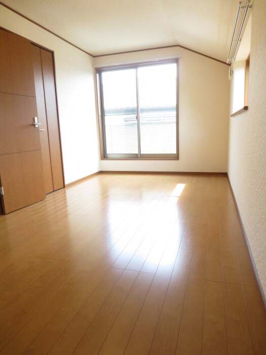 物件内観写真10　(居室)