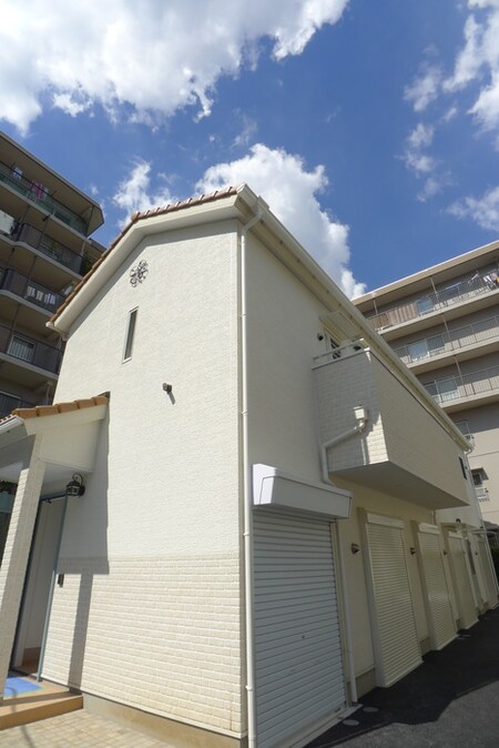 クロ－バ－外観写真
