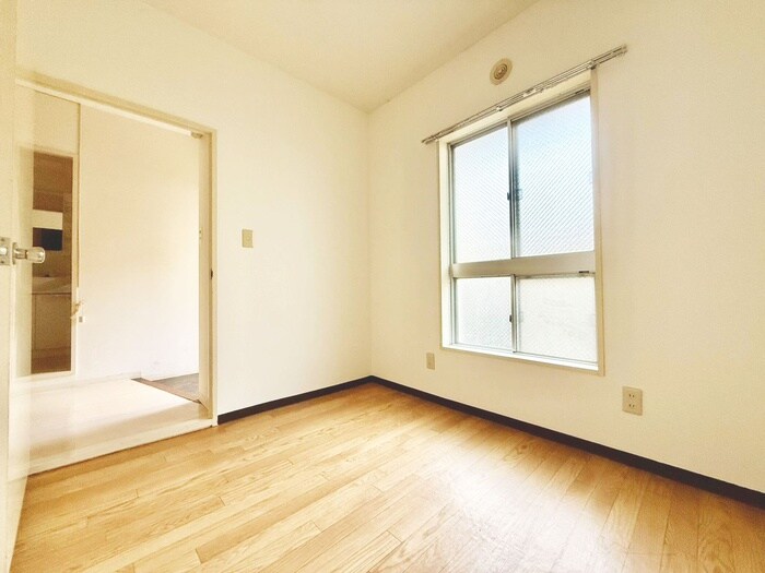 物件内観写真16　(居室)