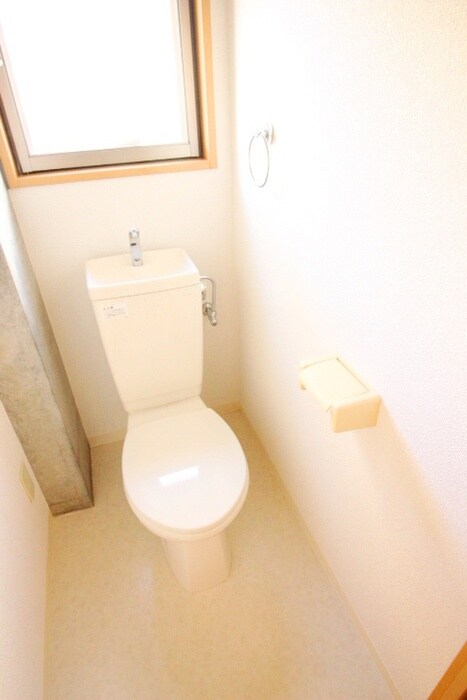 物件内観写真15　(トイレ)