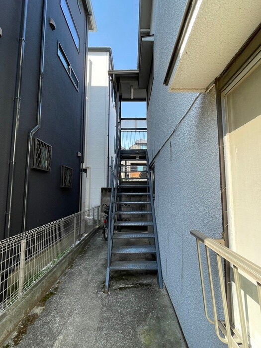 物件外観写真5　(駐輪場)