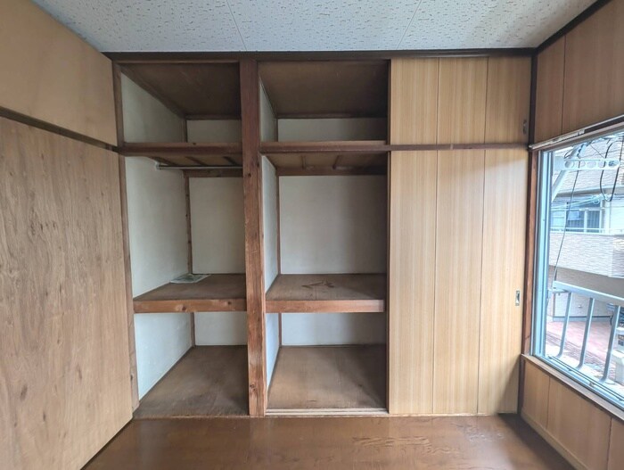 物件内観写真12　(収納)