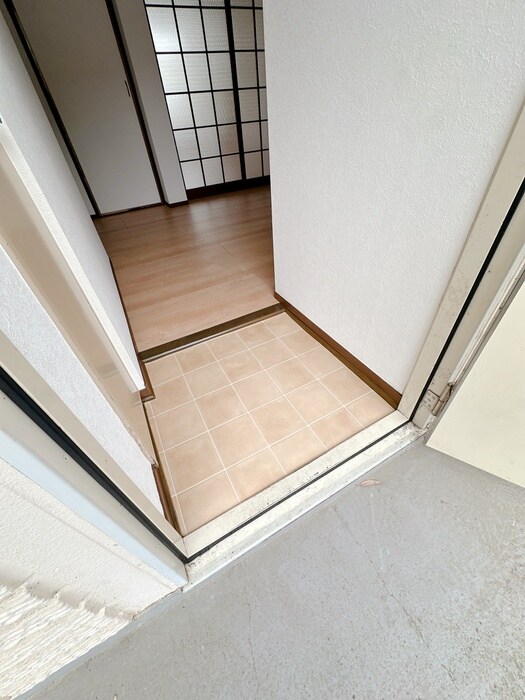 物件内観写真21　(玄関)