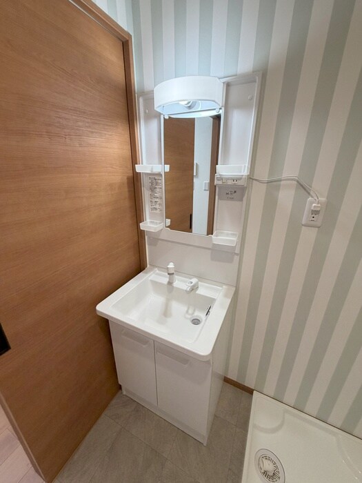 物件内観写真11　(洗面)