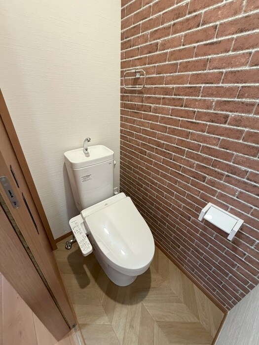 物件内観写真18　(トイレ)