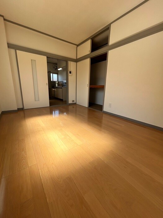 物件内観写真6　(居室)