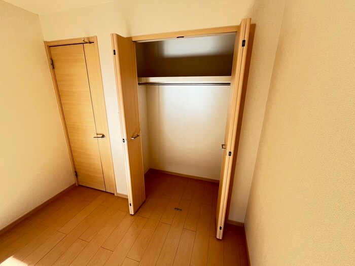 物件内観写真18　(収納)
