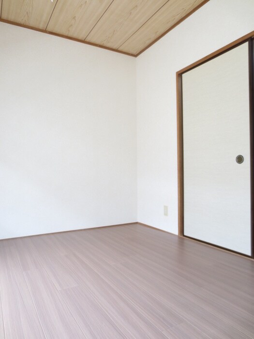 物件内観写真10　(居室)