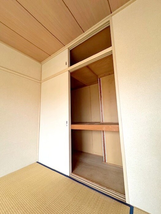 物件内観写真6　(収納)