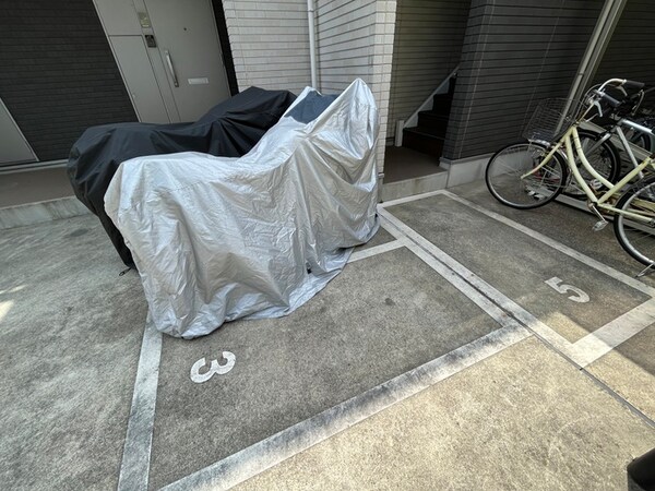 バイク置き場