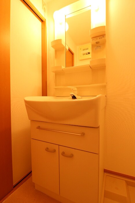 物件内観写真9　(洗面)