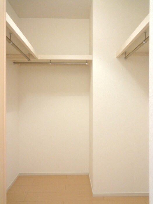 物件内観写真10　(収納)