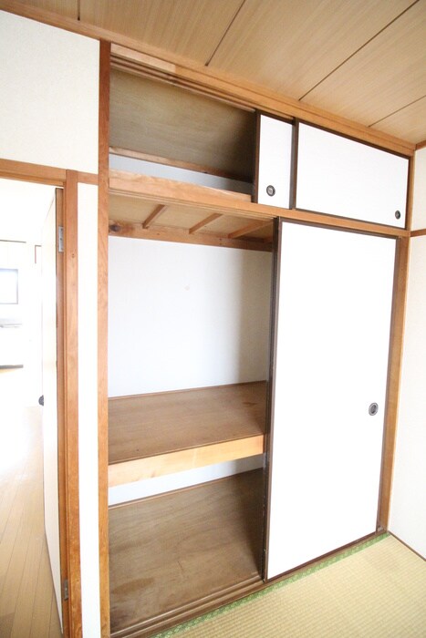 物件内観写真15　(収納)