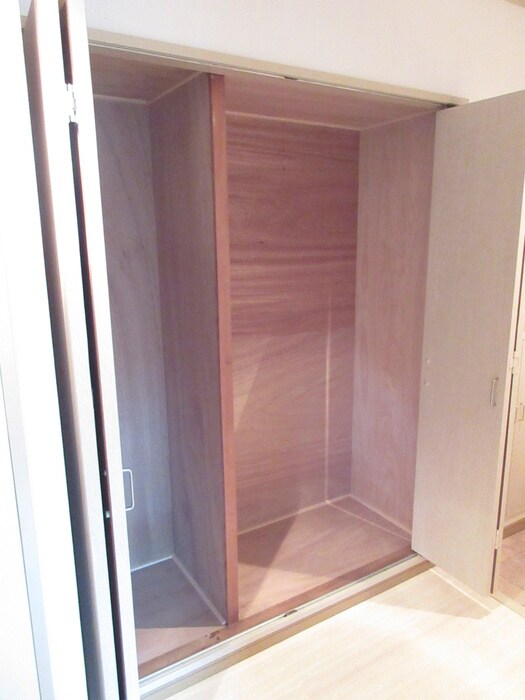 物件内観写真21　(収納)