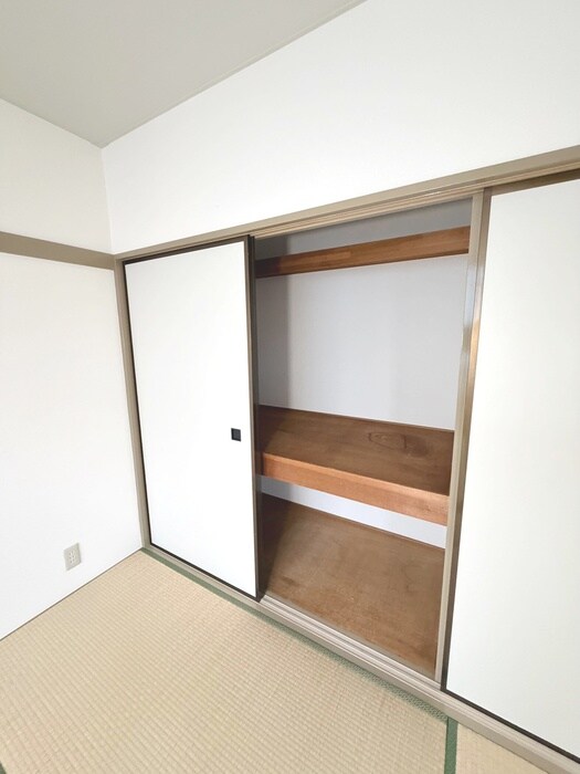 物件内観写真10　(収納)
