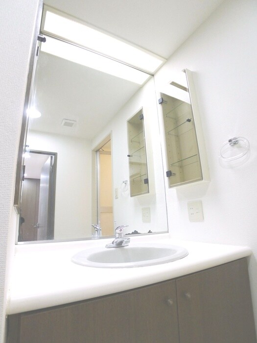 物件内観写真11　(洗面)