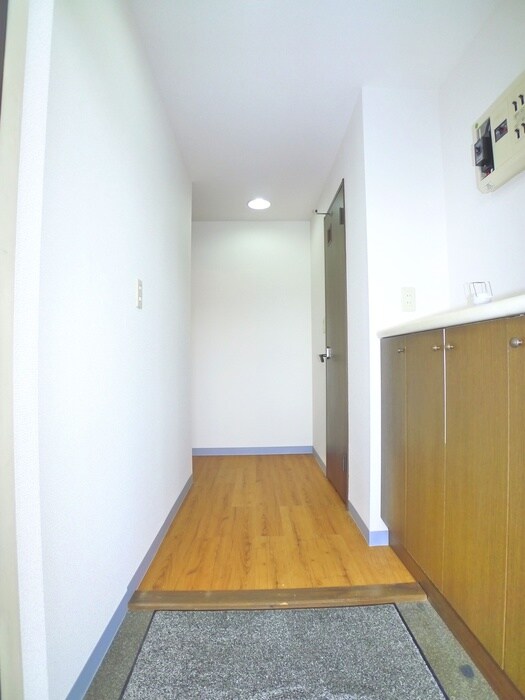 物件内観写真15　(玄関)