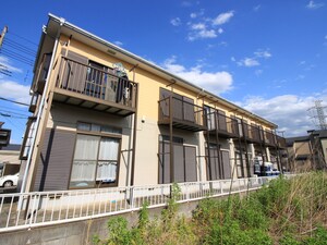ハイネス西町外観写真
