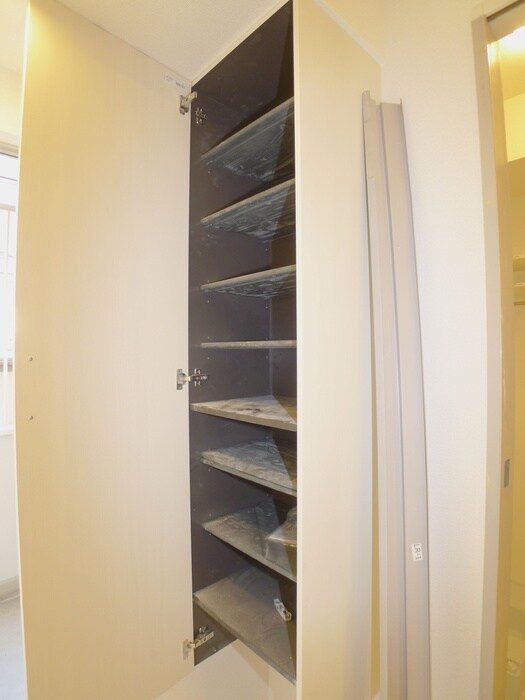 物件内観写真16　(靴箱)