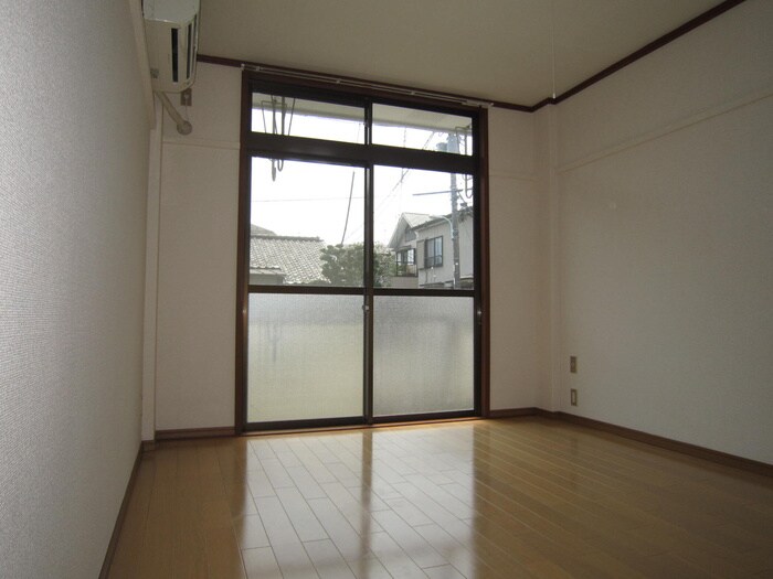 物件内観写真6　(居室)