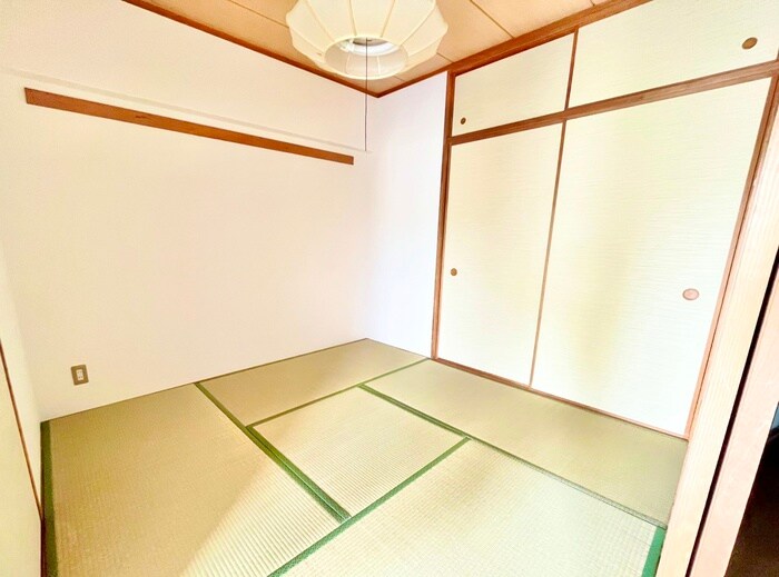 物件内観写真8　(居室)