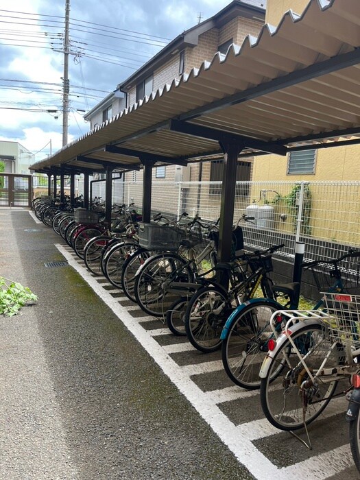 物件外観写真6　(駐輪場)